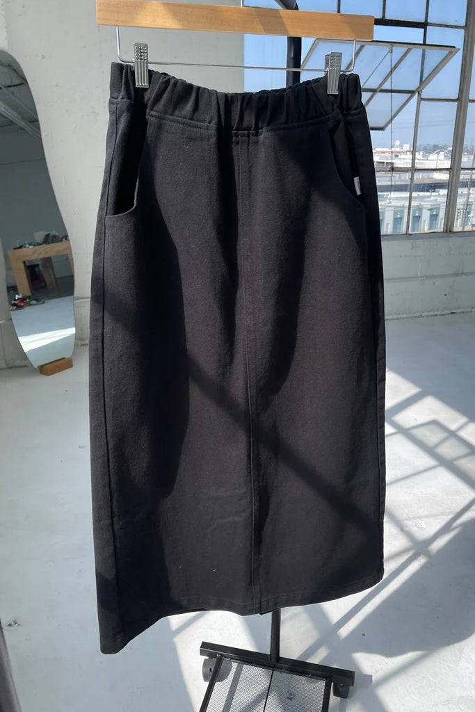 Long City Skirt (Black) by Le Bon Shoppe