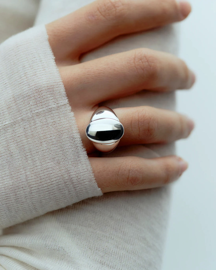 Dualism Oval Signet Ring (Silver) by RAGBAG