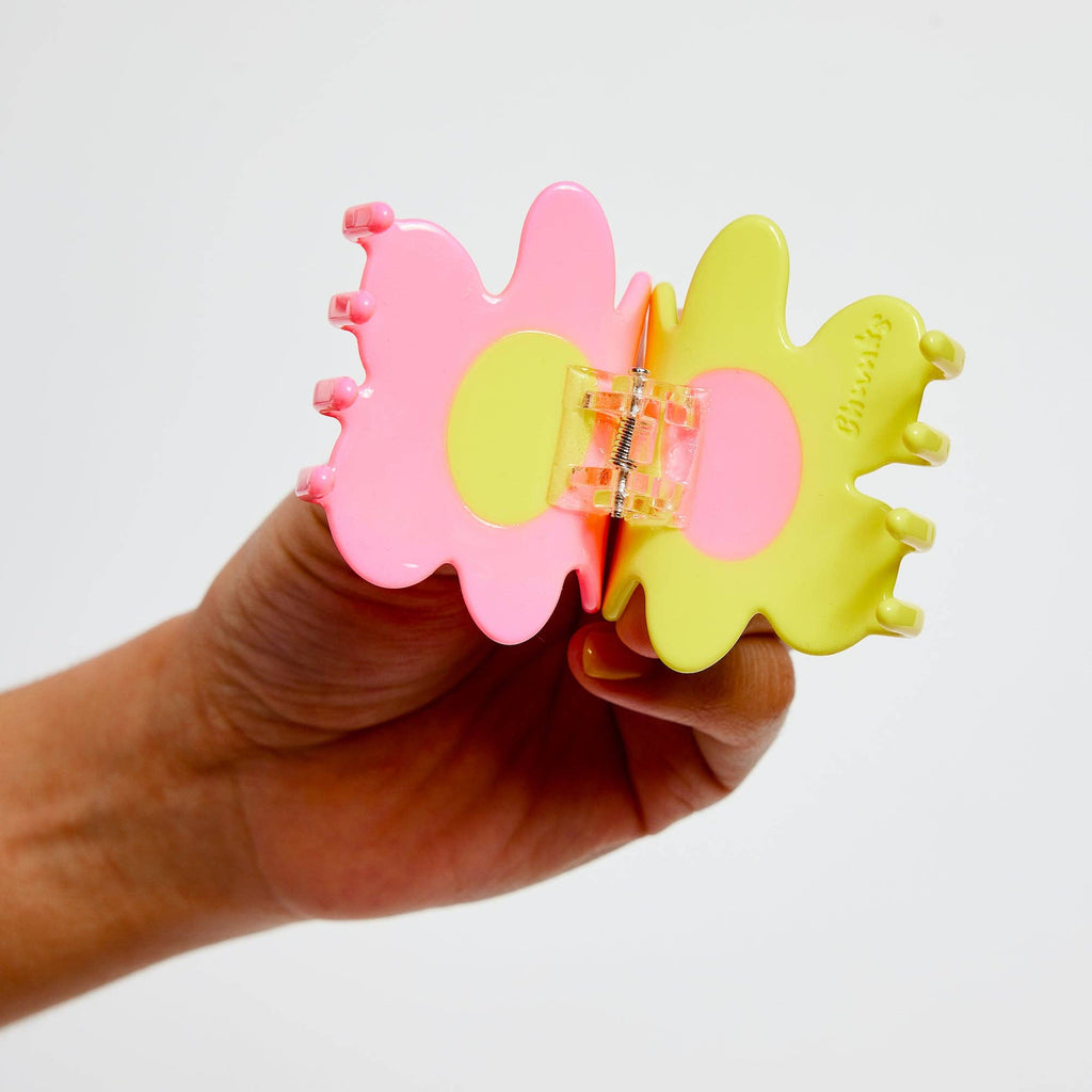 Flower Claw (Yellow + Pink) by The Yo Store